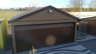 Dupla garázs, tető és a nagy ajtók 504x580 cm