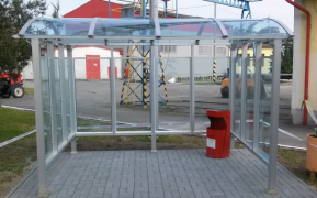 Buszmegálló / 6 mm-es fal kijelölt dohányzóhely 3,3x2,5m