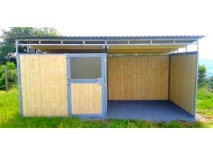 Box lovaknak 3 x 3 m fedelevel 3 x 3 m